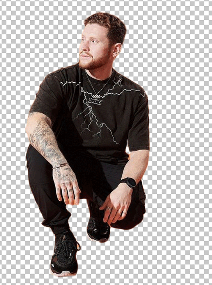 Ethan Payne on his knees PNG Image